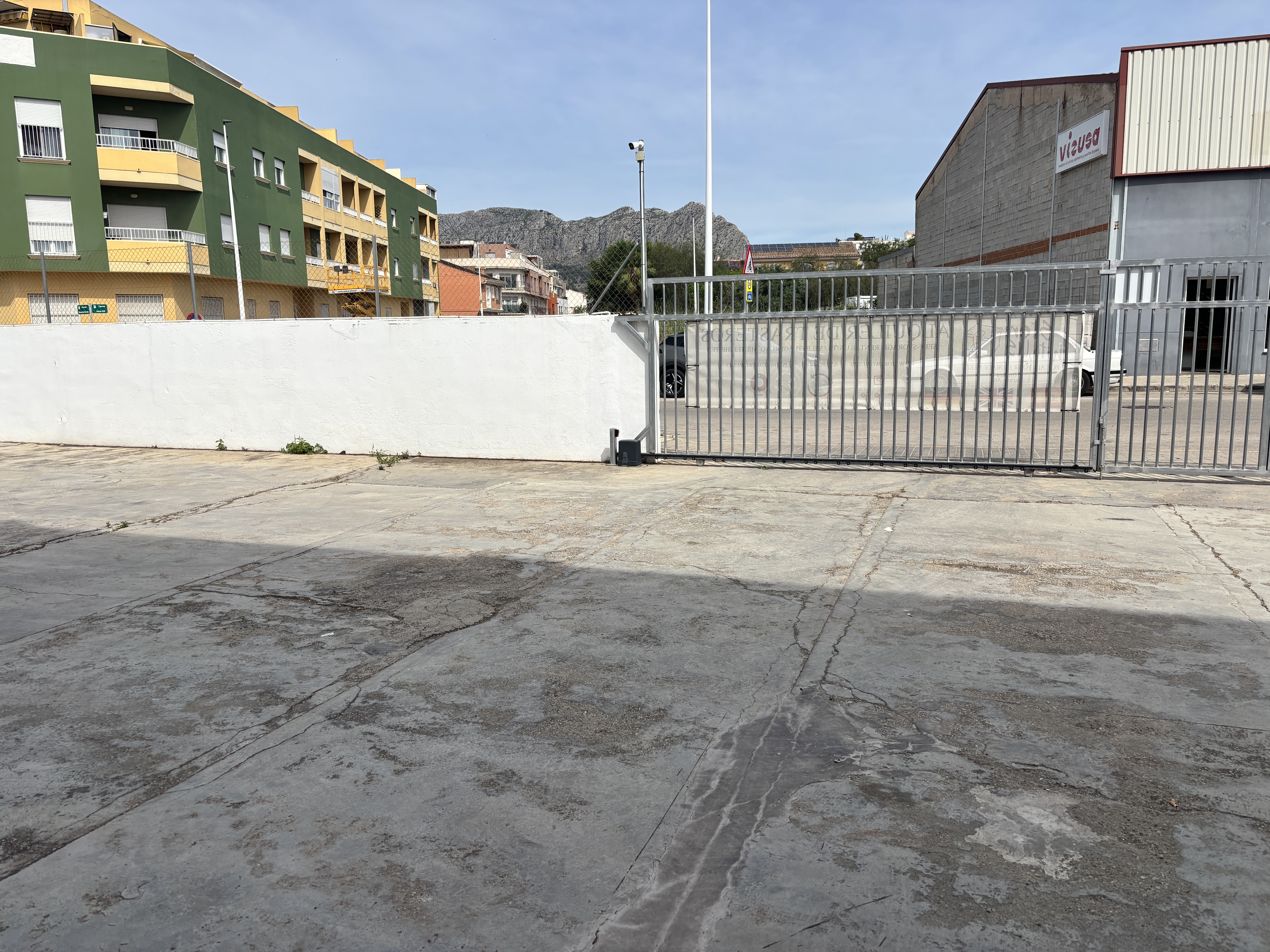 Store With Us S.I. - Gonzalo Ortiola - Trastero en Ondara