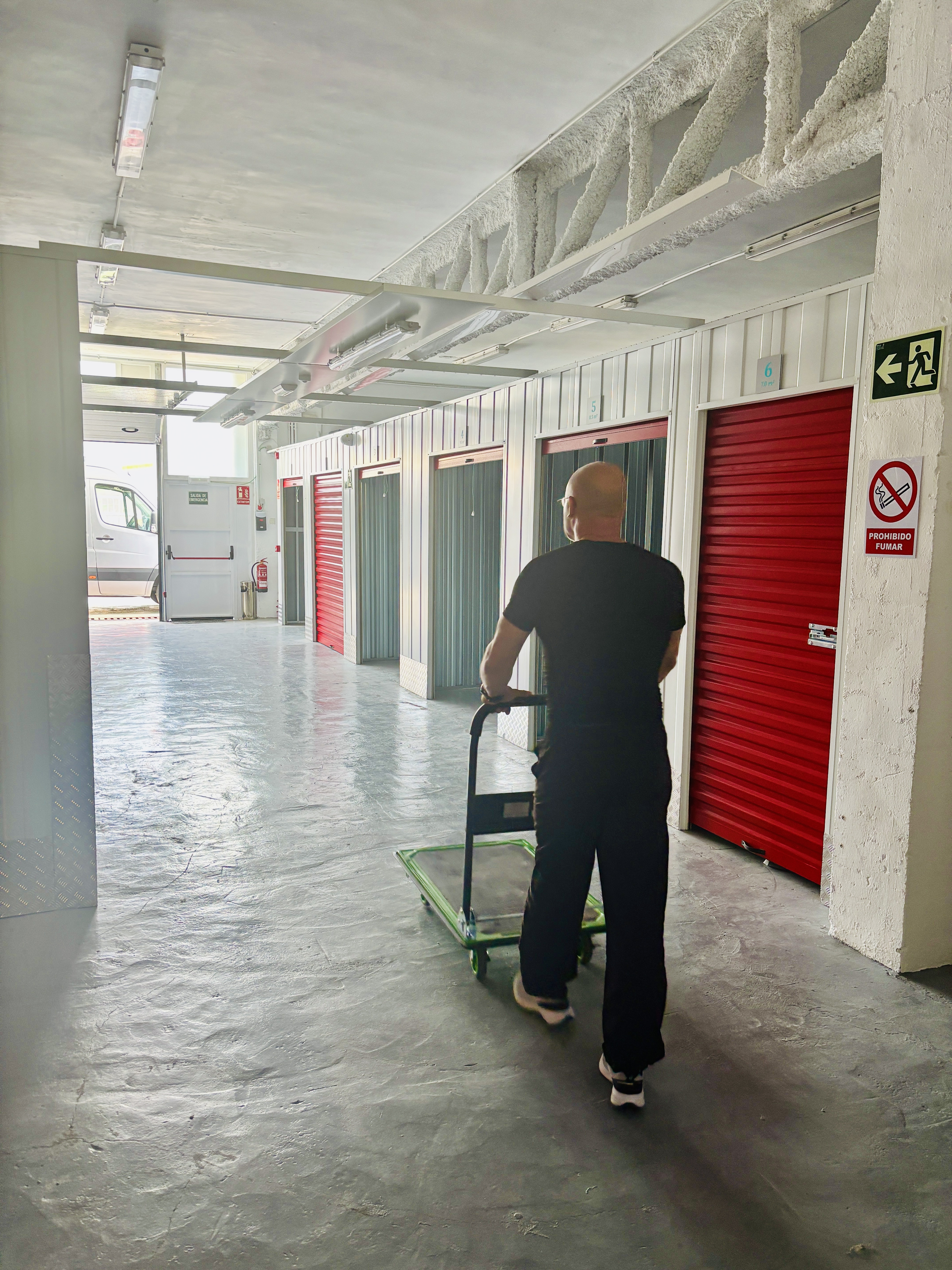 Store With Us S.I. - Gonzalo Ortiola - Trastero en Ondara