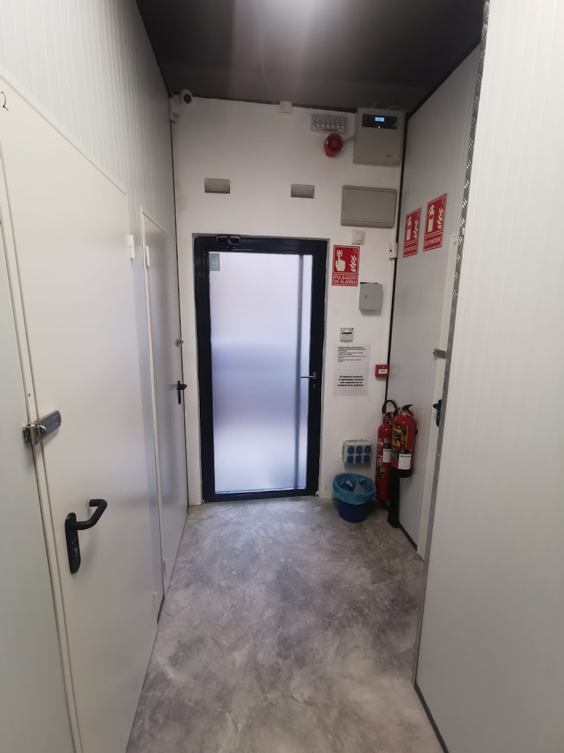 Trasteros Economicos Oliver - Calle De Muniesa - Trastero en Zaragoza