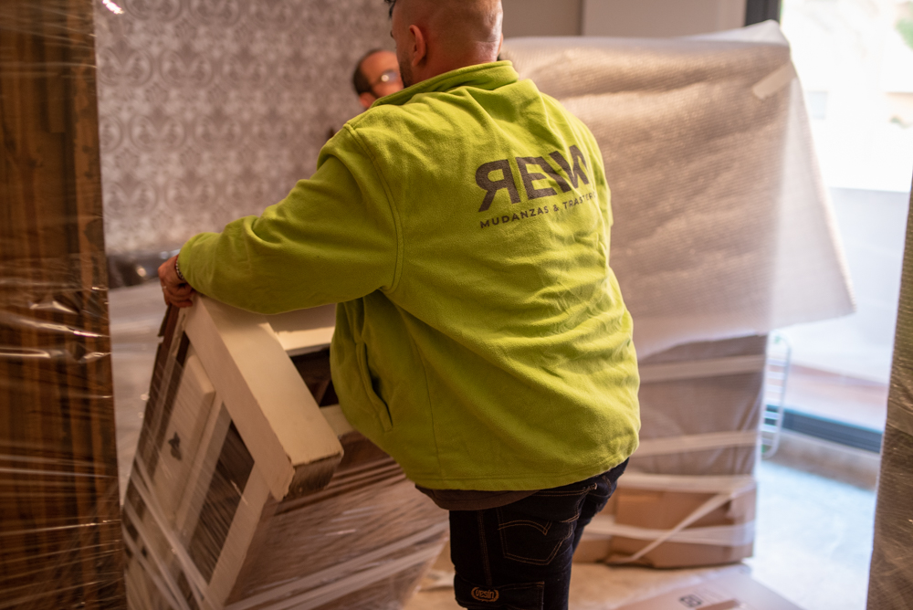 Mudanzas, Trasteros y Guardamuebles Reva. - Trastero en Pizarra