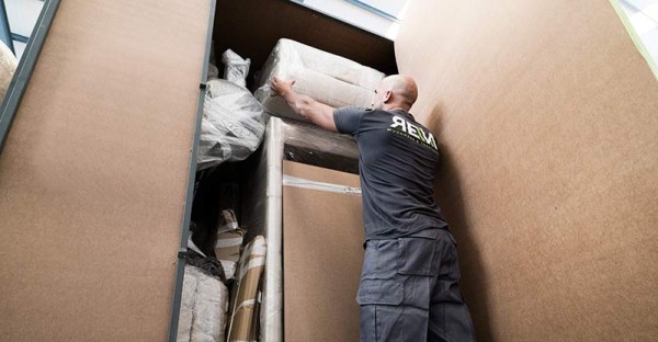 Mudanzas, Trasteros y Guardamuebles Reva.