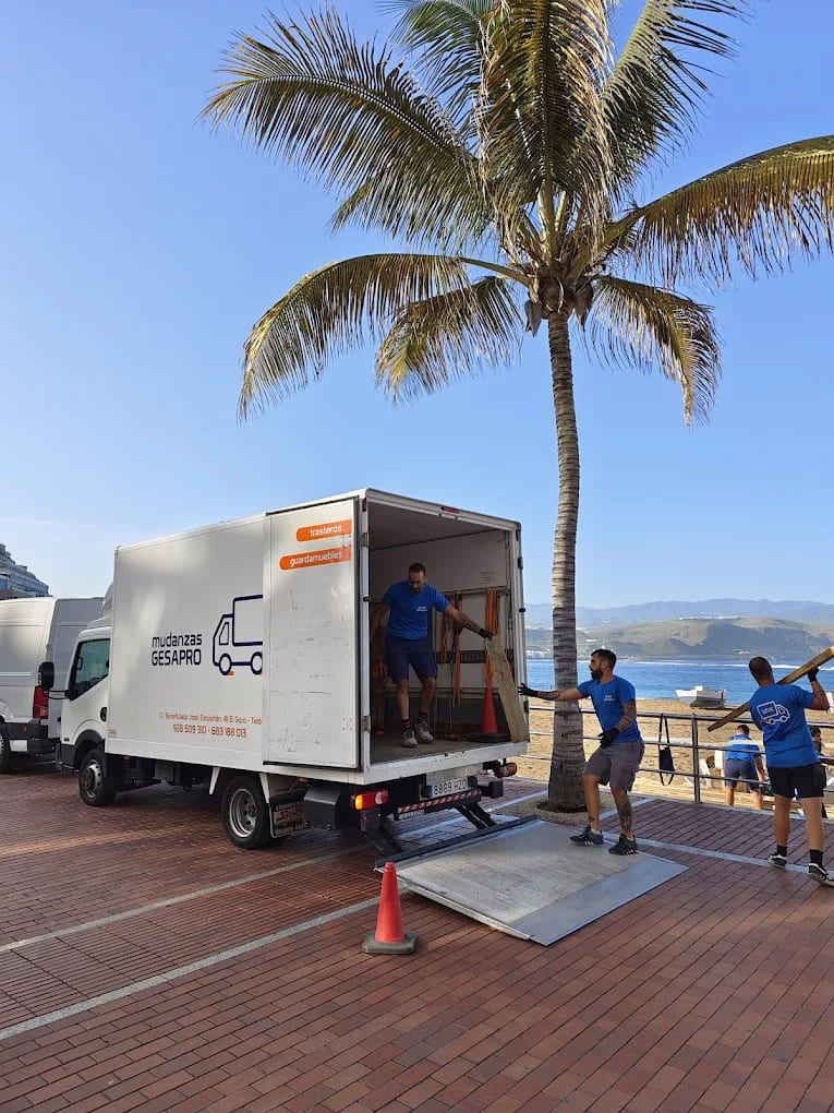 Mudanzas Gesapro | Mudanzas y Trasteros en Telde - Trastero en 