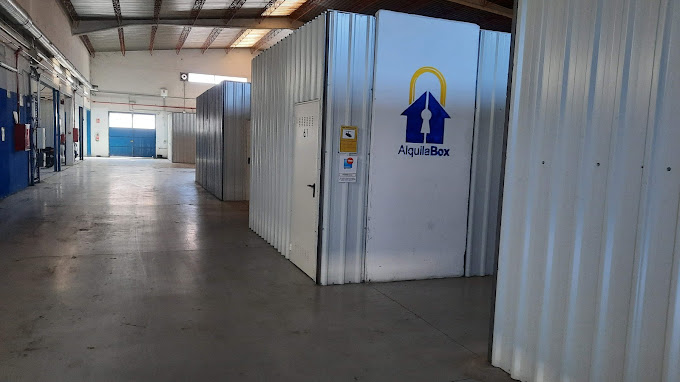 AlquilaBox - Calle Kriptón - Trastero en Valladolid