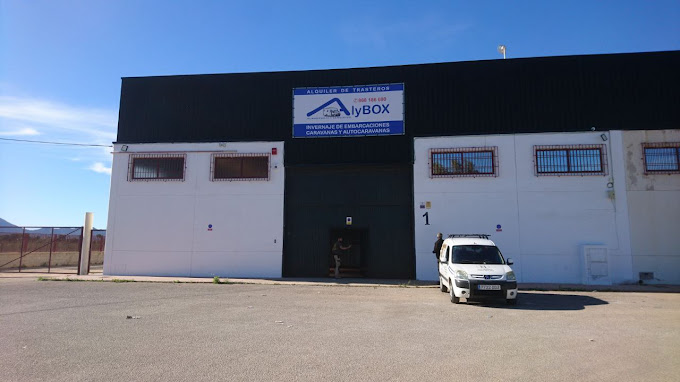 Camper Park Alybox - Trastero en Cartagena