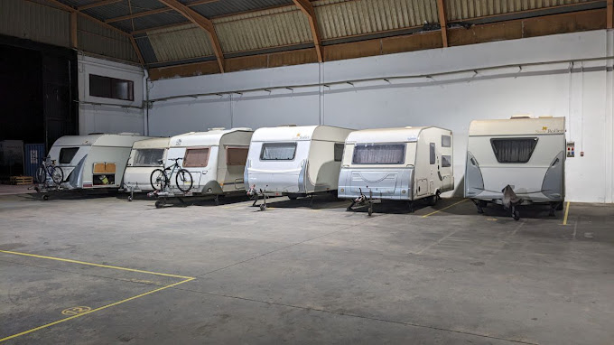 Camper Park Alybox - Trastero en Cartagena