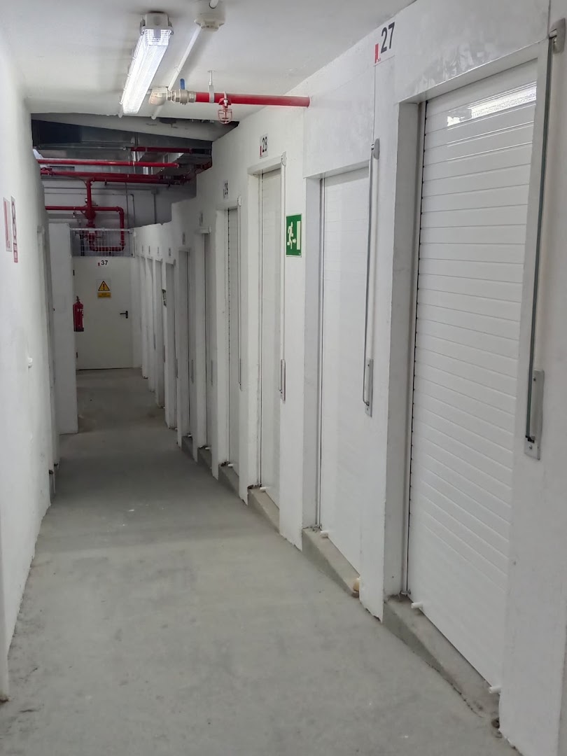 Detenco Self Storage - Ripollet - Trastero en Ripollet