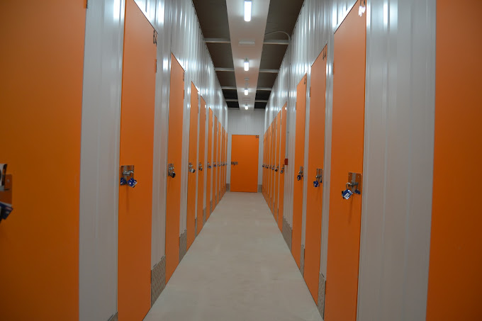 Easy Lock Self Storage - Calle Nuestra Señora Del Agua - Trastero en Zaragoza