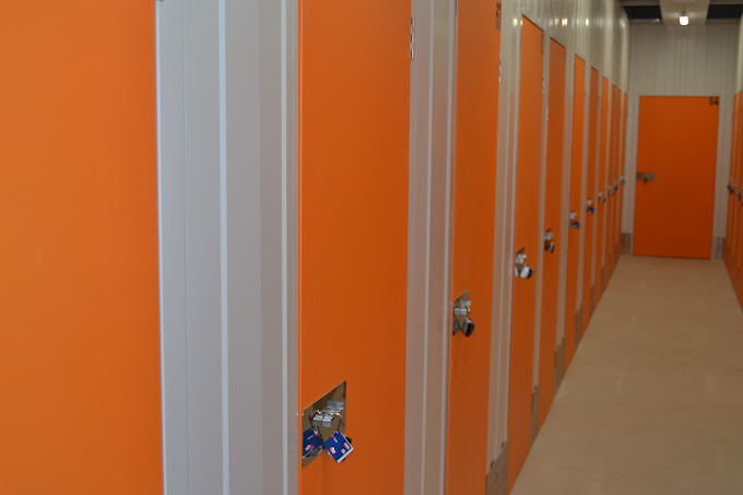 Easy Lock Self Storage - Calle Nuestra Señora Del Agua - Trastero en Zaragoza