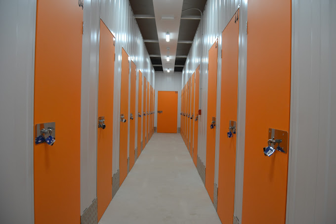 Easy Lock Self Storage - Calle Nuestra Señora Del Agua - Trastero en Zaragoza